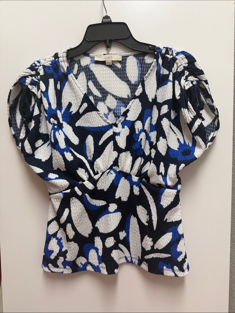 LOFT Navy, White & Blue Floral V-Neck Puff Sleeve Top